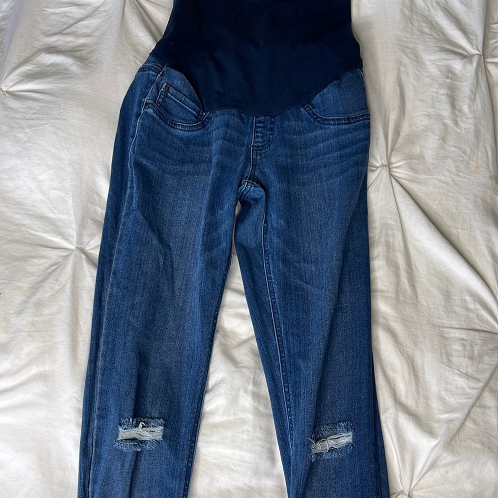 Distressed maternity skinny jeans size small trendy
